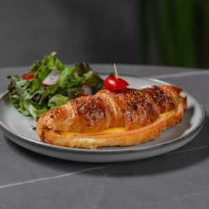 Cheese_croissant_with_turkey_ham_33.60-thumbnail-840x840-90